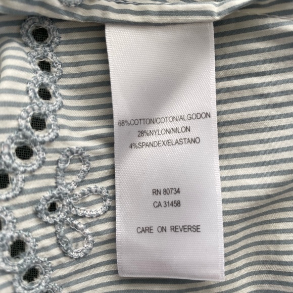 BCBG Max Azria - blue & white - seersucker tank with bow - eyelet lace detailing - Picture 3 of 7